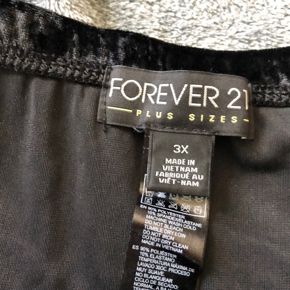 Velveteen Bandeau Top - Picture 5 of 6